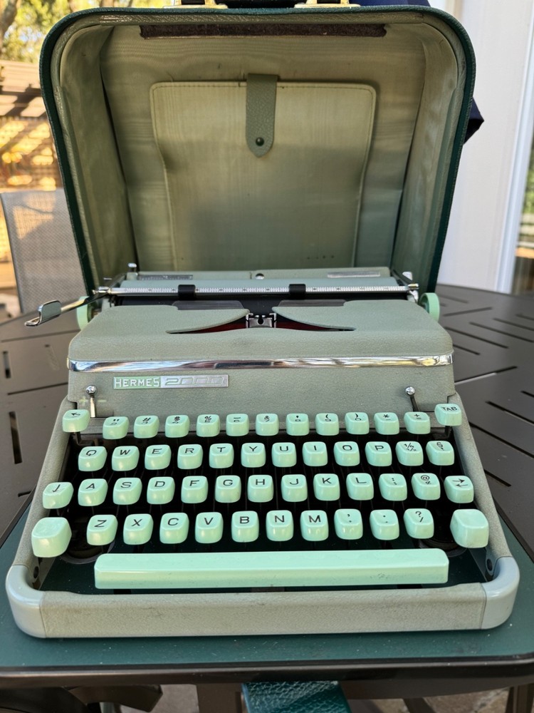 1950s hermes 2000 typewriter