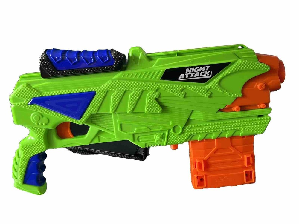 BUZZBEE NIGHT ATTACK TOY GUN