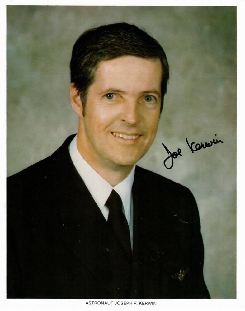 Skylab 2 Astronaut Joe Kerwin Autographed NASA Photograph