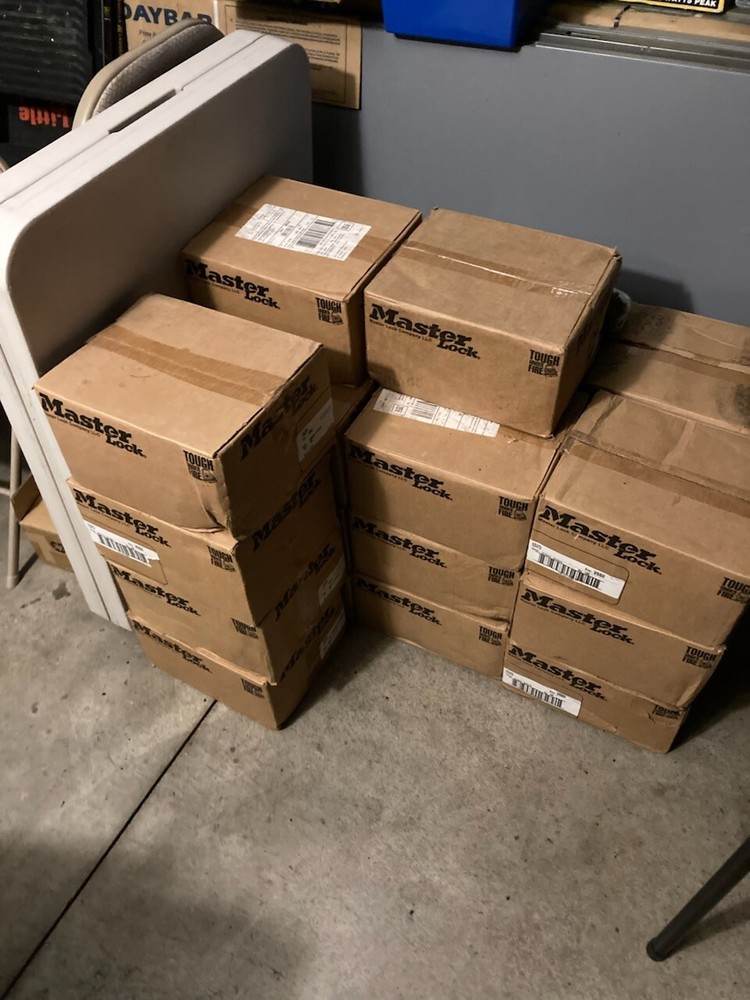 Master Lock 1525 Combination Padlocks 30 boxesx100 locks