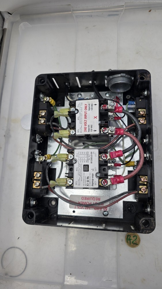 Titan Controls® Helios 8 Light-240V Lighting Controller with 120V Trigger Cables