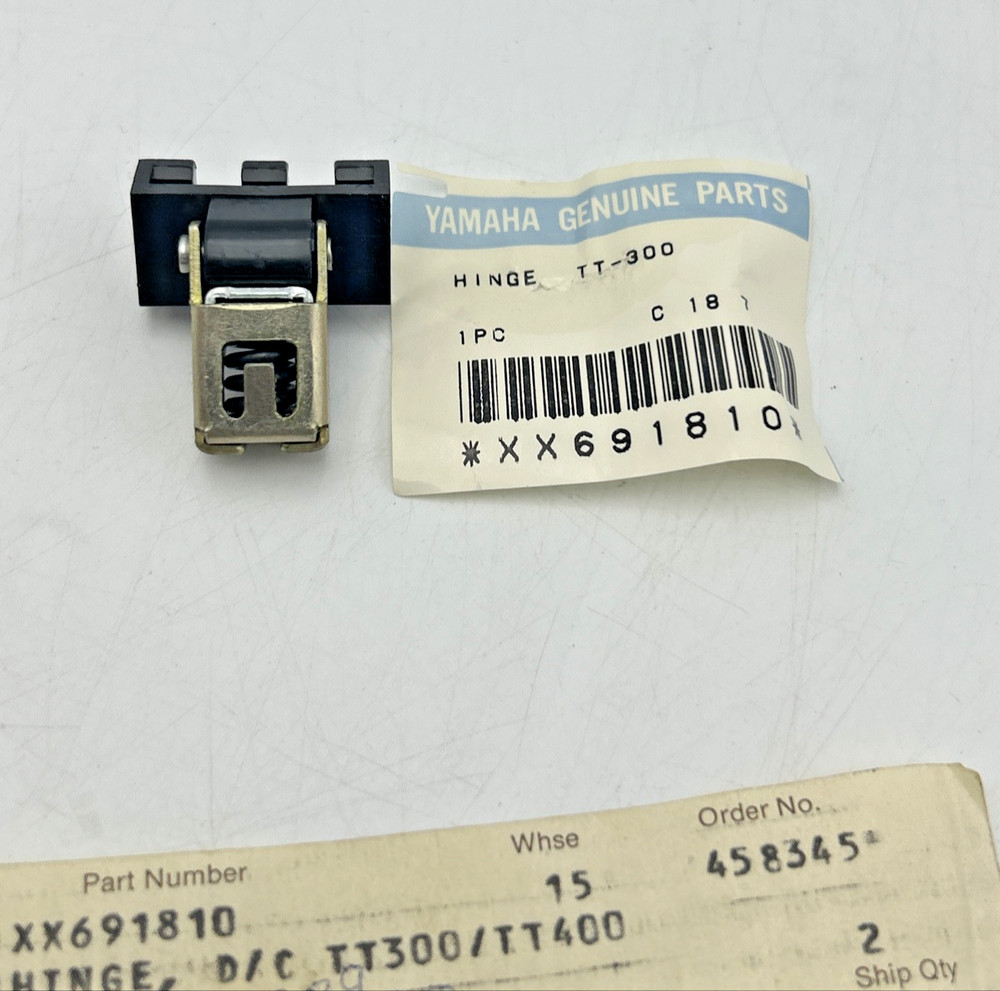 Yamaha TT-300U Dustcover Hinge