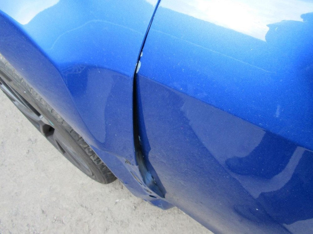 V60 2015 Glove Box 1100904