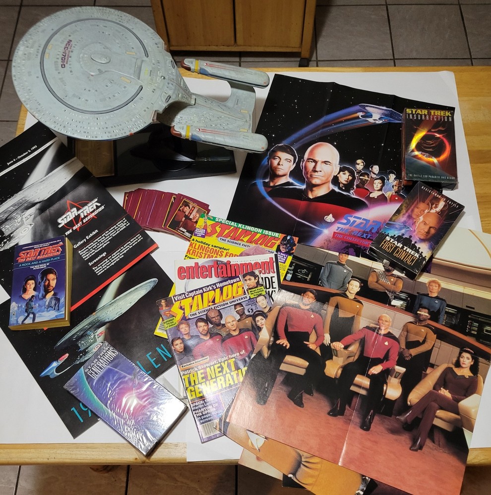 STAR TREK: THE NEXT GENERATION MODEL  TRADING CARDS, POSTERS Super bundle