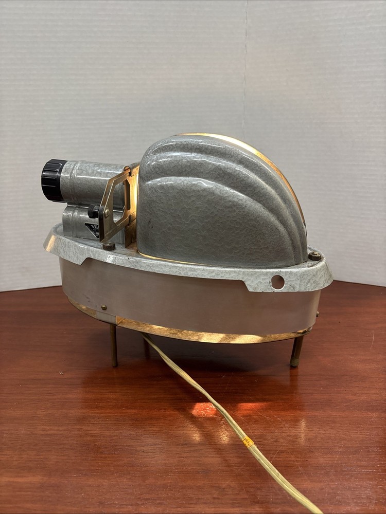VUAID Projector Turns On Untested ***For Parts Only