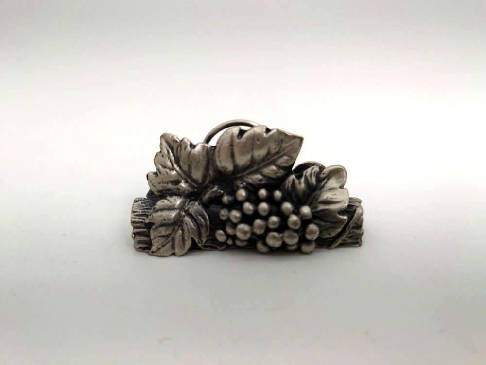 SELANDIA SILVERPLATED PLACE CARD HOLDERS - SET OF (4) - GRAPE & LEAF DESIGN 1983