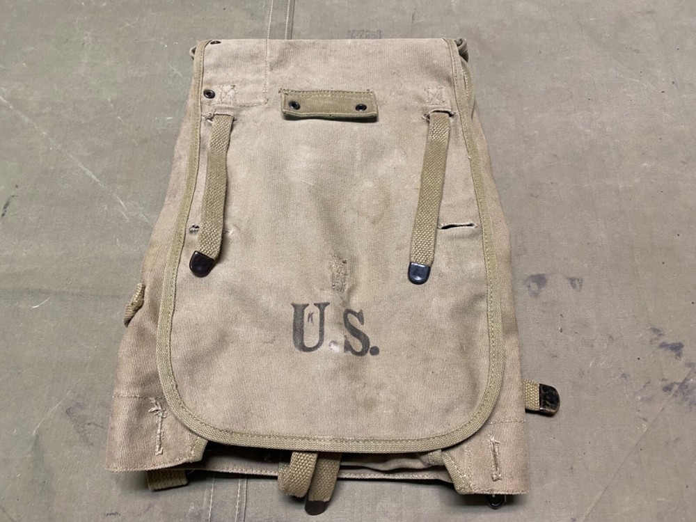 ORIGINAL WWII US ARMY M1942 COMBAT FIELD HAVERSACK BACKPACK-JA SHOE, 1942