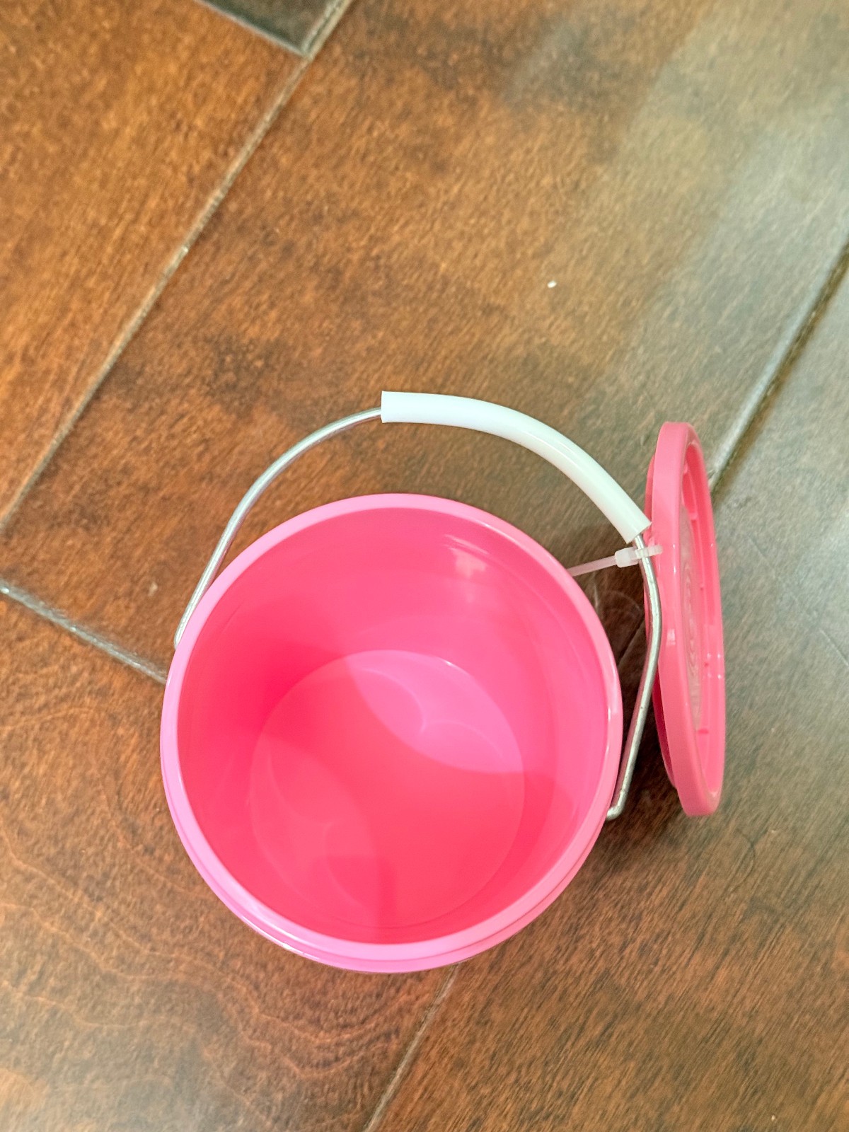 PINK! Lowe's 0.5-Quart BPA-Free Mini Paint Bucket With Lid