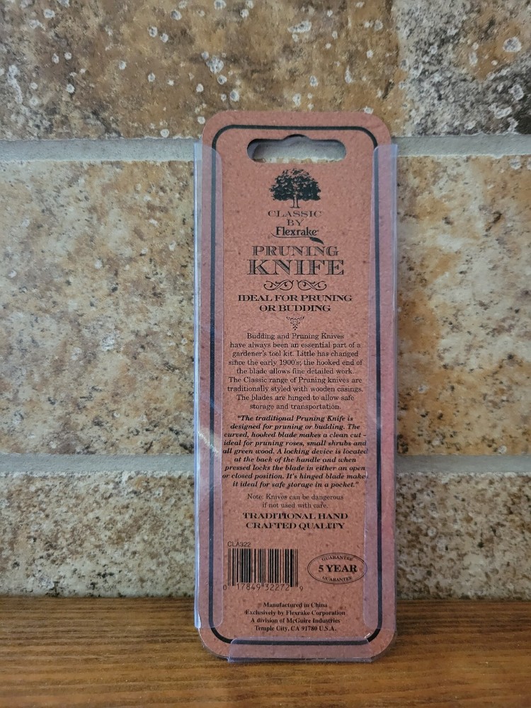 Flexrake Classic Garden Pocket-Style Folding Pruning Knife,No CLA322