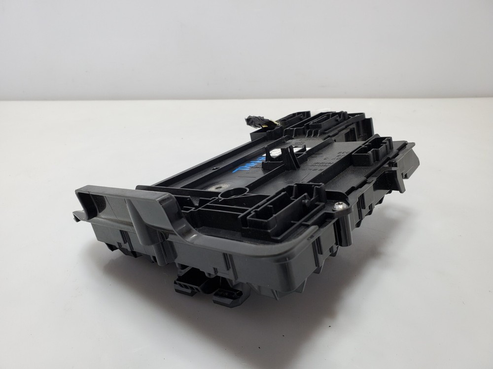 ✅ 20-22 OEM Tesla Model Y Left Driver Side Voltage Body Control Module Unit