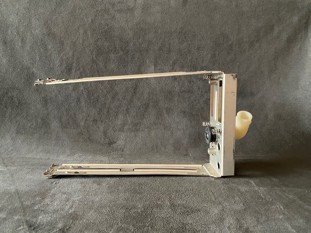 ARC (Cessna) Mount Tray Rack, P/N 49730-0000