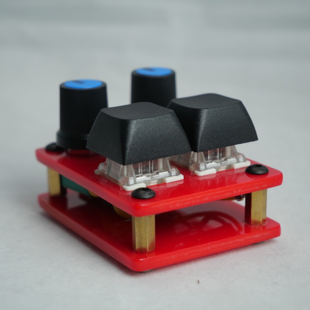 madMidiMini Compact Midi Controller with 2 Note Buttons 2 Potentiometers and LED