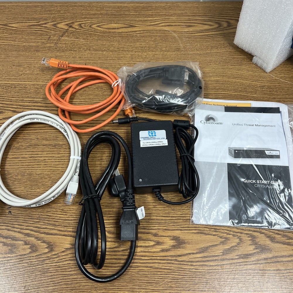 Cyberoam CR 15i UTM Firewall