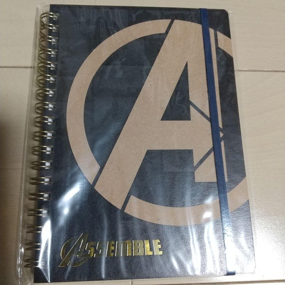 MARVEL Avengers Ring Notebook