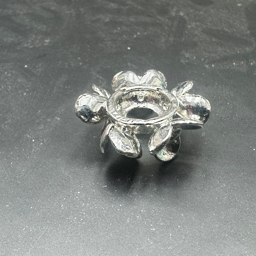 Metal crystal small ball base