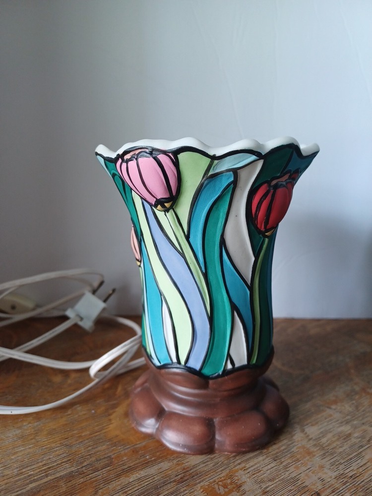 6" Tabletop Fluted Lamp,Accent Lighting, Ceramic