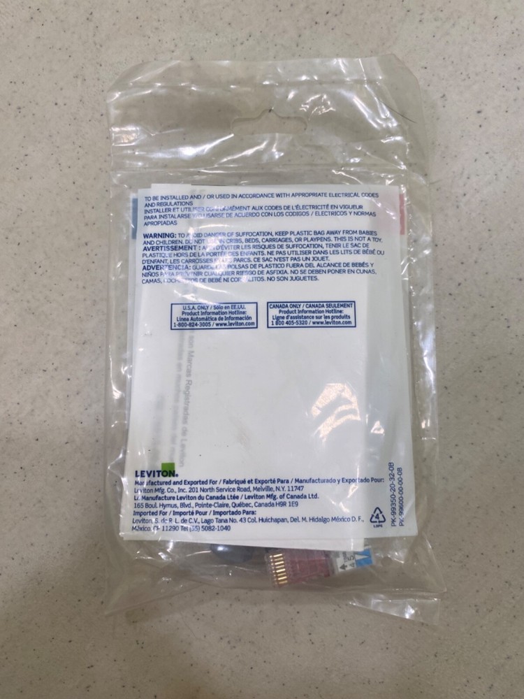 Leviton 6APLG-S6A Universal Tool-Free Plug