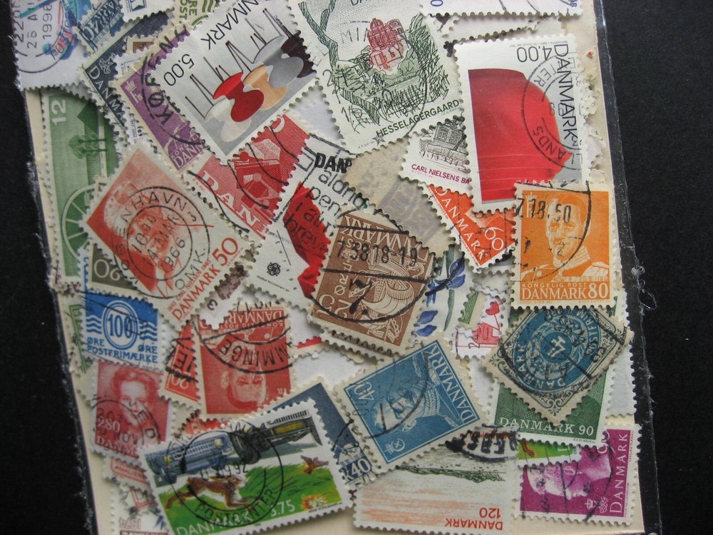 Denmark colossal mixture (duplicates,mixed cond) 2000 34% commems, 66% defins