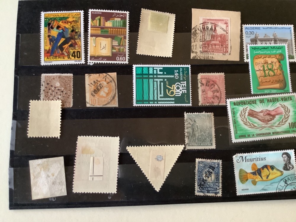 World mixed stamps Ref A2701