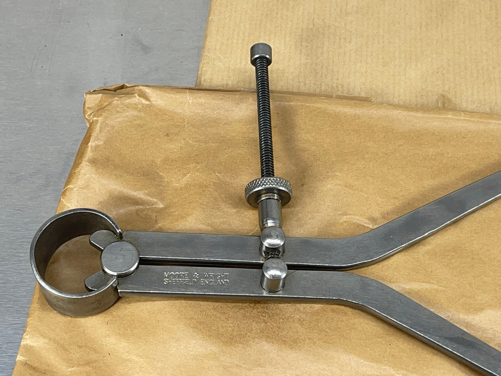 Moore & Wright 8" Spring-Joint Outside Calipers, Solid Nut 52/8