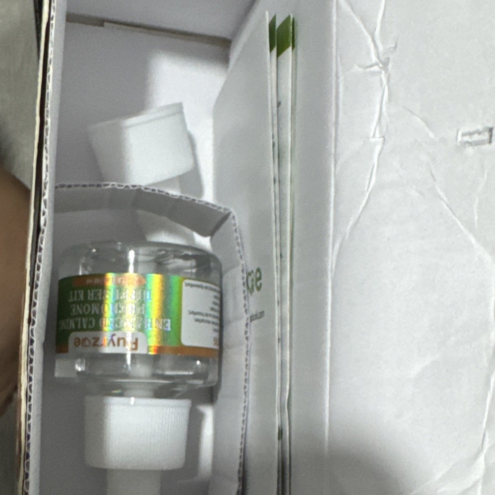 Puyrzoe CD04 Calming Pheromone Diffuser Kit for Dogs 700 sq ft 2 Refills