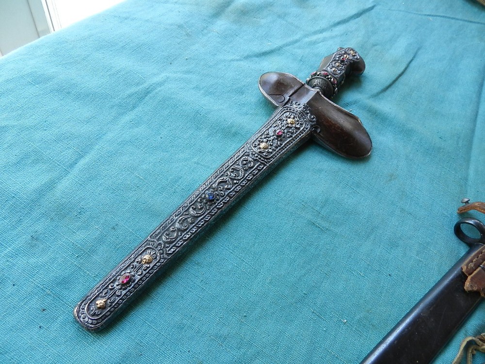 Silver Presentation Jeweled Kris knife with silver scabbard