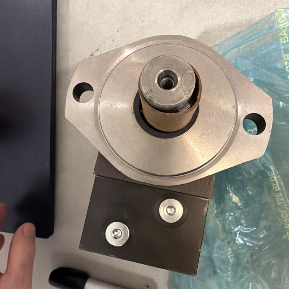 Parker TE-0045AM100HACC Pump New!