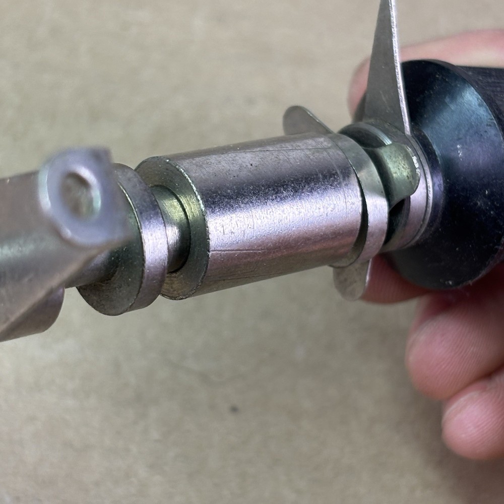 VTG PILOT USA Precision Adjustment Screw Assembly W Knurled Knob & Pointer VCAP