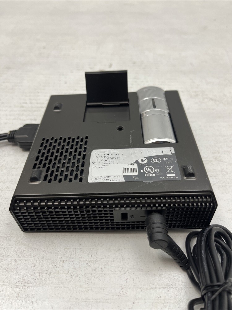 Asus P1 LED Portable Projector Great Working Order