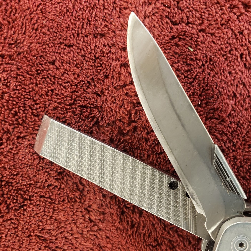 Gerber Gear Lockdown Driver 7-in-1 EDC Multitool Xacto Blade 8970322A