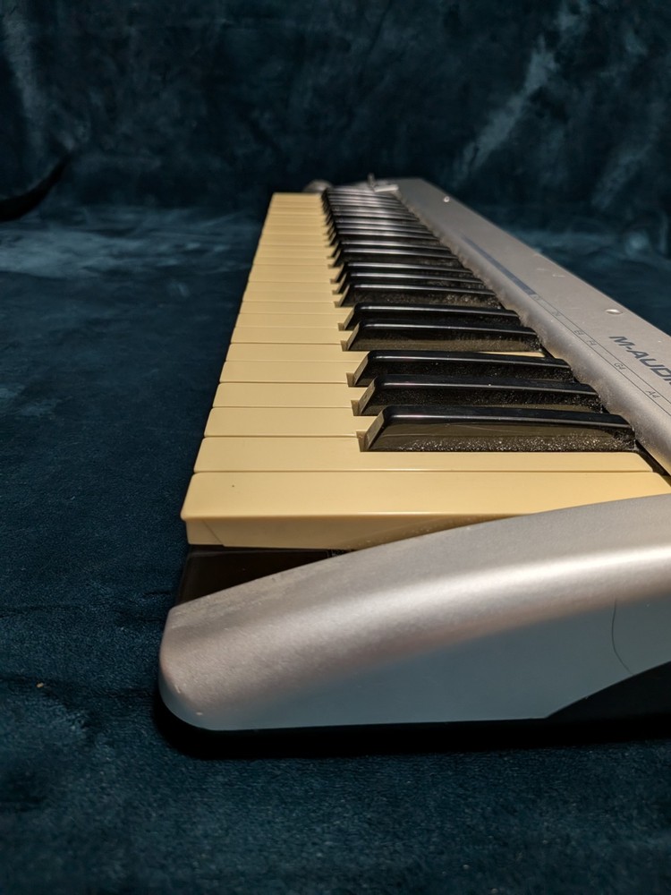 M-Audio KeyRig 49 Midi Keyboard 49-Key USB MIDI Controller