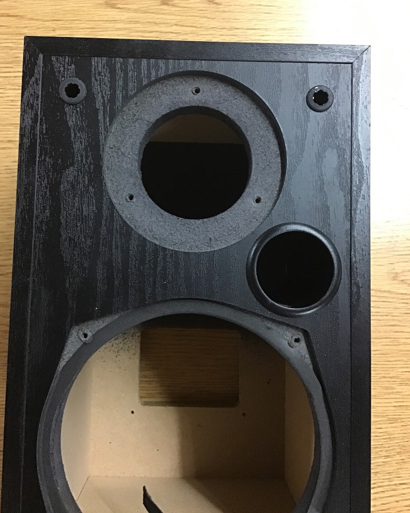 Polk Audio R15 Enclosure