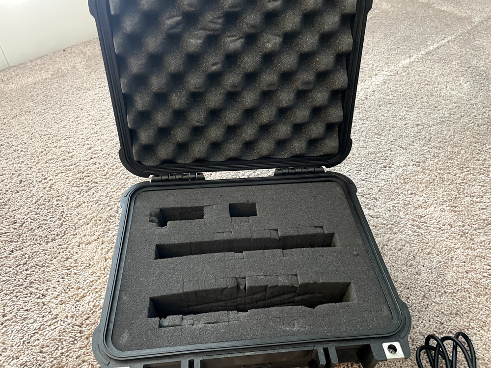Elmo MX-1 Visual Presenter w/Pelican Case, P4K Document Camera W/extender, Elo