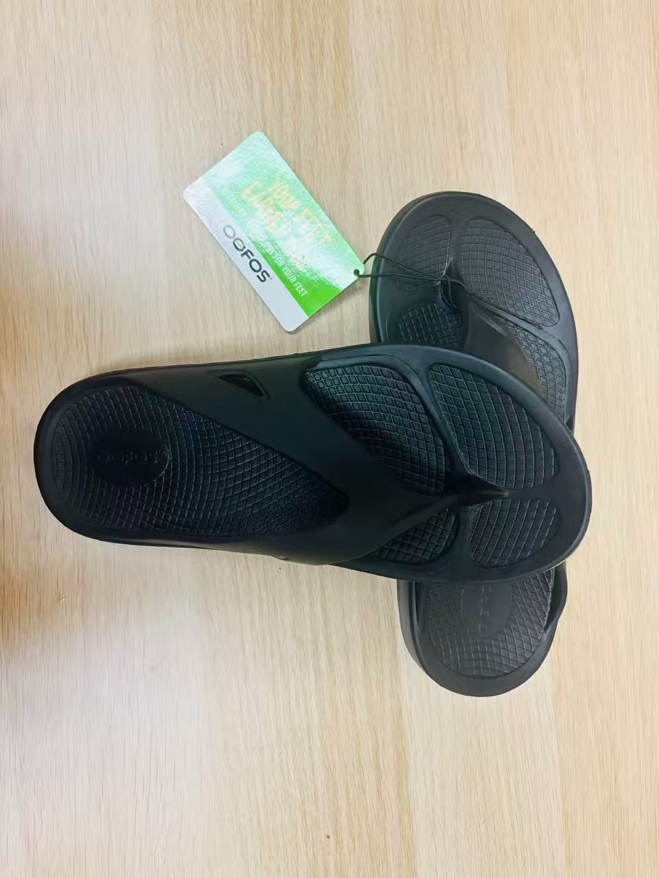 Men/Women Arch Support Slide Sandals Lightweight Non-Slip Shower/Pool Flip Flops