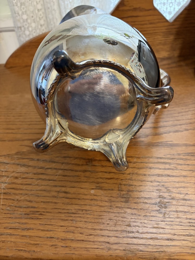 SILVERPLATE WATER PITCHER ICE LIP