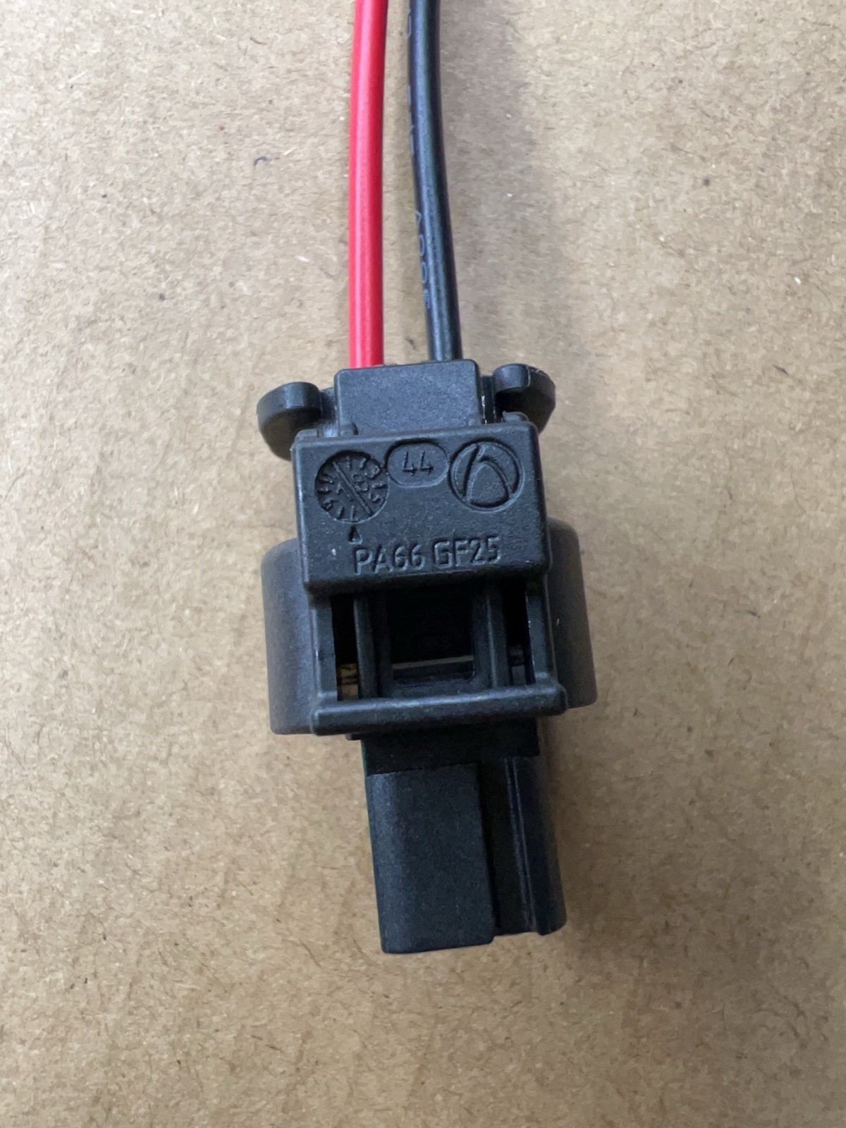 NEW 2-Pin 872-857-561 Plug Wire Connector For BMW VW AUDI PORSCHE