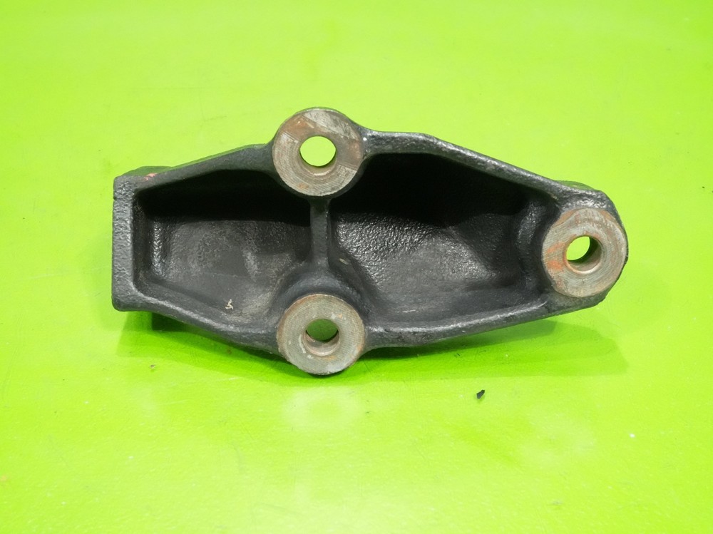 90-93 Integra OEM lower bottom alternator mount bracket support