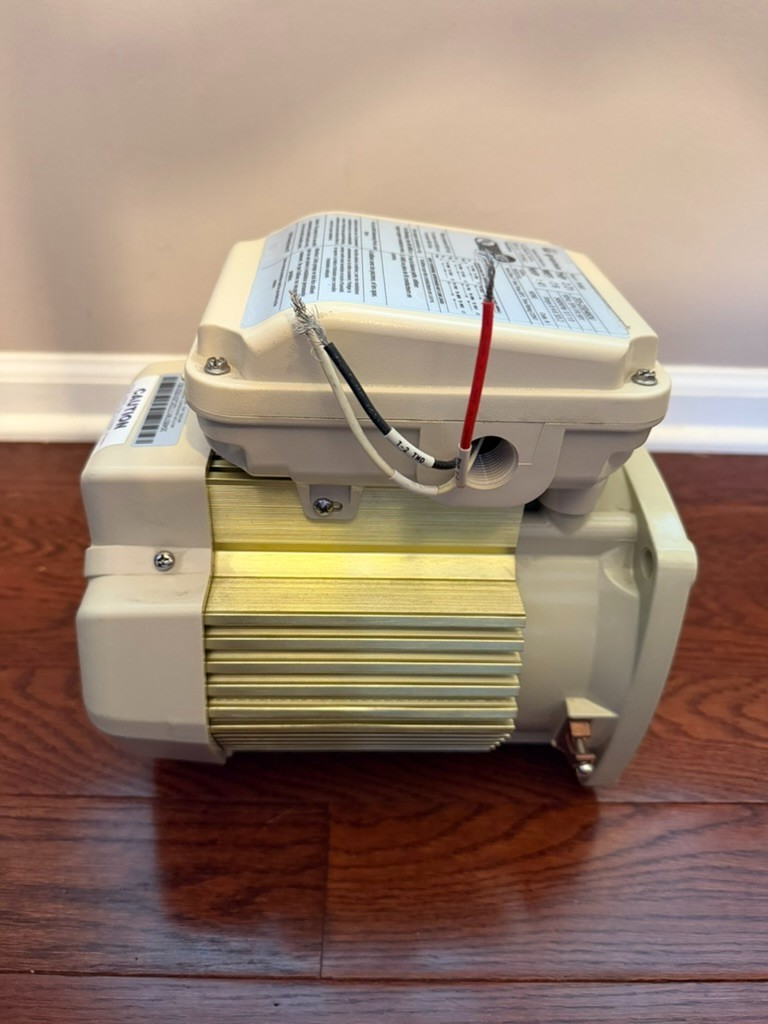 Pentair 354807 1.5 HP Pump Motor Square Flange 3-Phase 208-230/460 Volts 60 Hz*