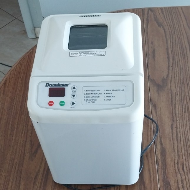 Breadman Bread Machine White 8 Settings Timer 1-1.5 lb Loaf Electric