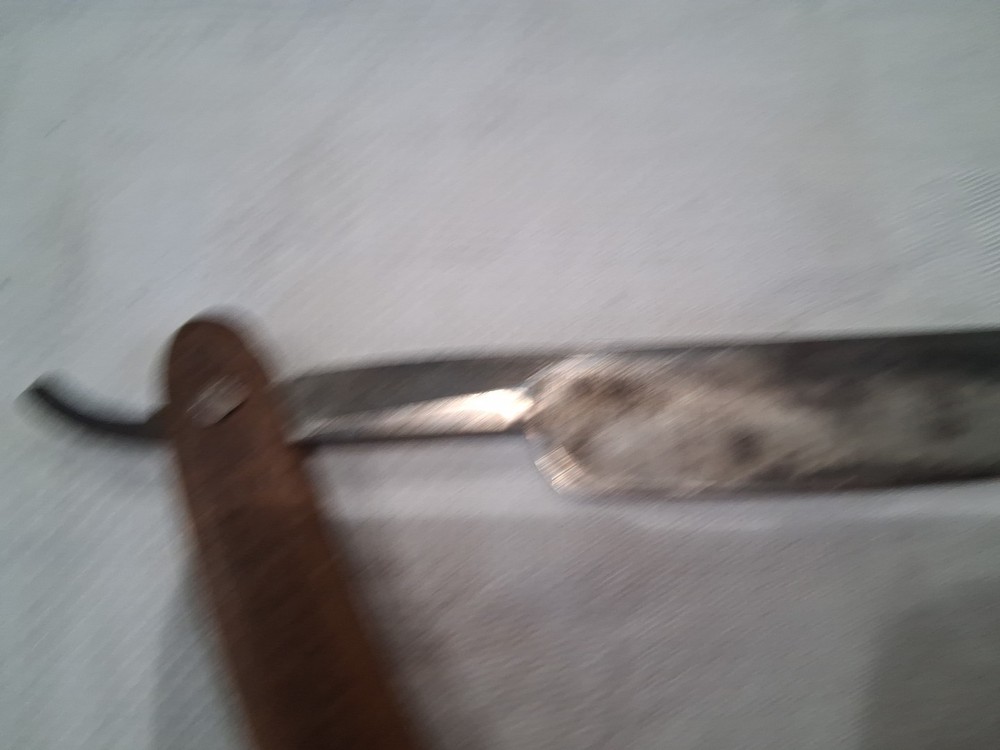 Adam Barlow Straight Razor