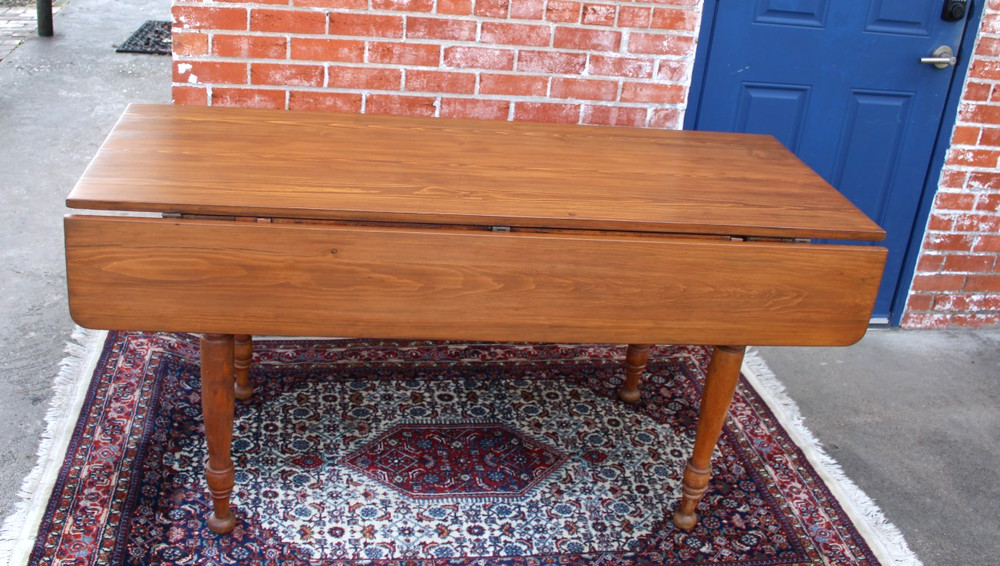 English Antique Pine Drop Leaf Table / Kitchen Table /Dining Table