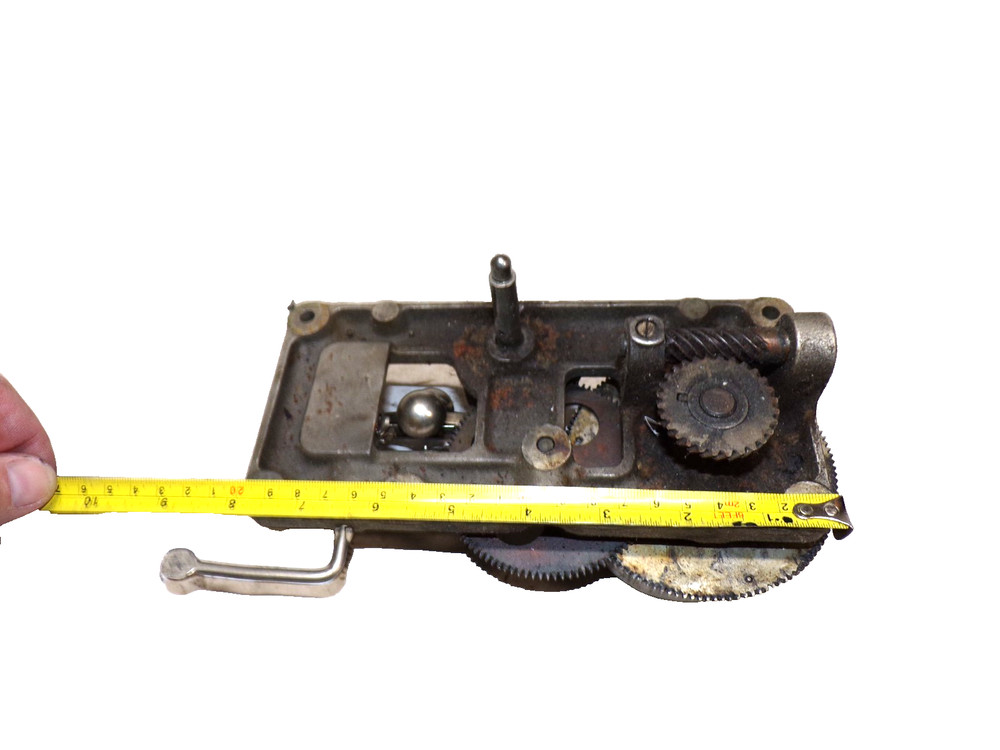 DISC CYLINDER PHONOGRAPH SINGLE SPRING MOTOR AND CRANK