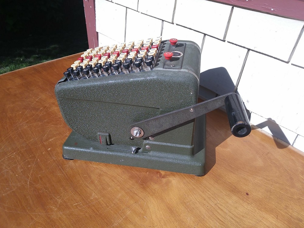 Vintage Hedman Co. F&E Royal Premier Check Protector