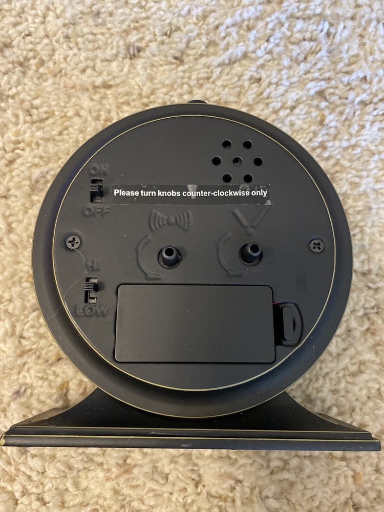 Alarm Clock Metallic Alarm Clock Night Light Snooze Function Volume Adjustable