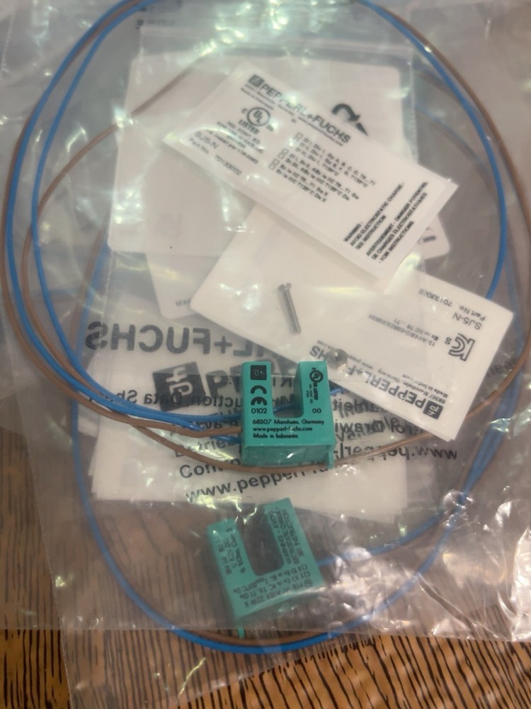 1PCS NEW SJ5-N 70133002 Sensor