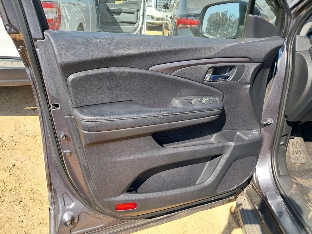 PILOT 2016 Glove Box 4799793