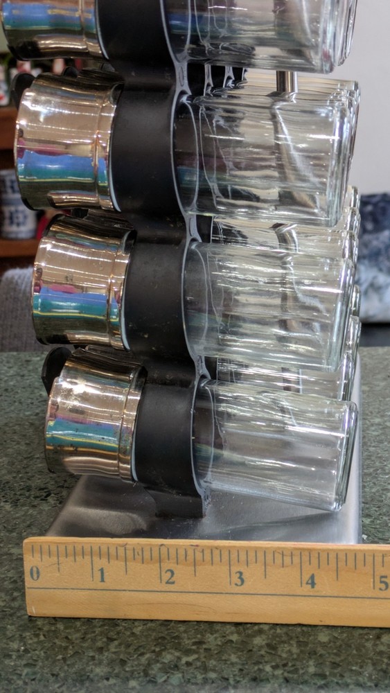 Space Saving Spice Rack with 20 Labeled Jars.