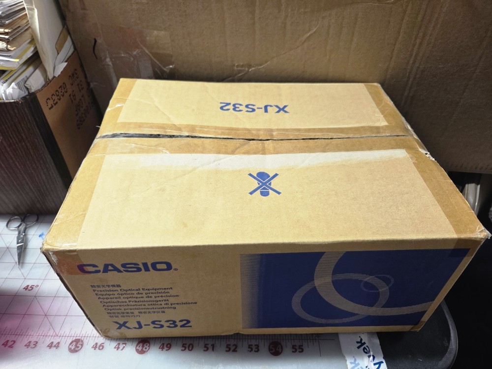 Casio Xj-s32 Projector