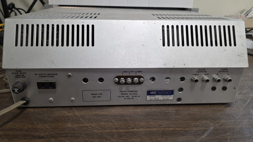 Heathkit AJ-1510 Digital FM Tuner