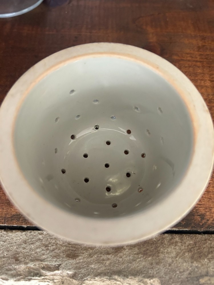 Ceramic Tea Strainer- Gray